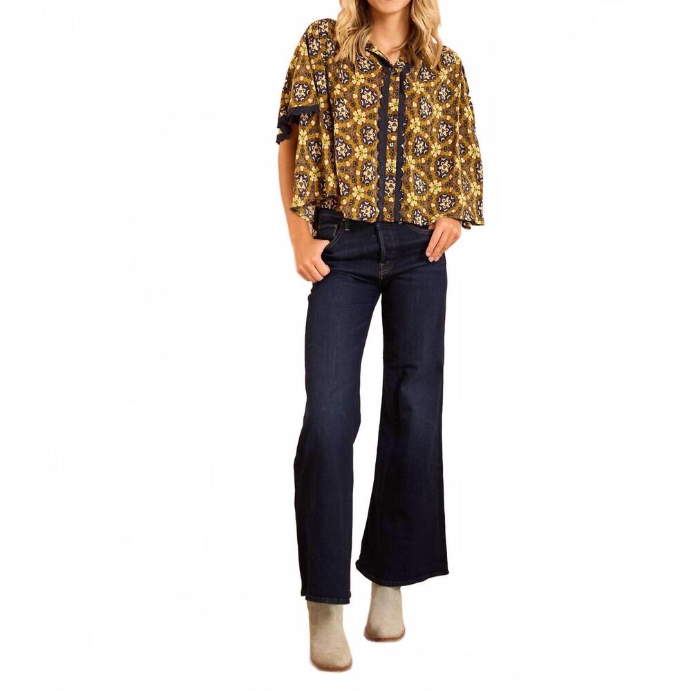 NEW BROOKS AVENUE parham button front gathered blouse in chestnut swirl